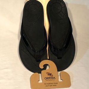 Aetrex Venus Black Sporty Thong.